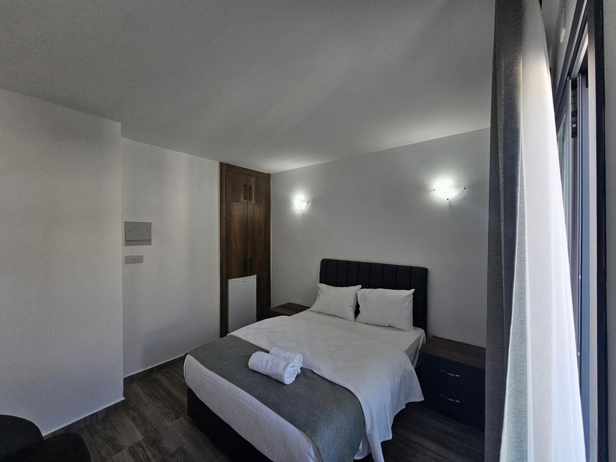 Cyprus Harbour Suites Kyrenia (Northern Cyprus) Exterior foto